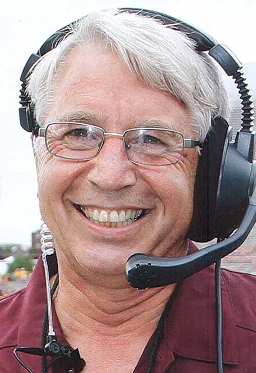 Marty Bussman, son of Anna and the late Lawrence Bussman, is featured in the September 2013 isue of Ski-U-Mah, the official magazine of Gopher athletics.