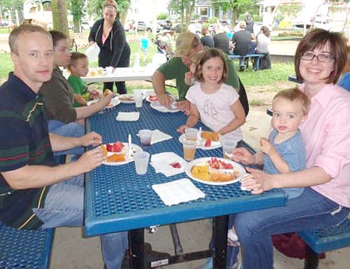 Endless Journey Child Care held its annual family picnic at Florence Park in Stewartville on Thursday, June 19.  The families enjoyed wonderful food and fun games, including a water balloon toss! Pictured above is the Sogla family, Matt and Carolyn, with their children Madison and Grant.
