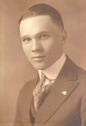 Laurence Doten, who in 1903 moved with his parents and siblings to his mother's childhood home near Stewartville, was honored for his service in World War II and gave his life as an immigration inspector.