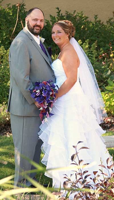 Melissa Howe and Jason Schmidt marry Sept. 26